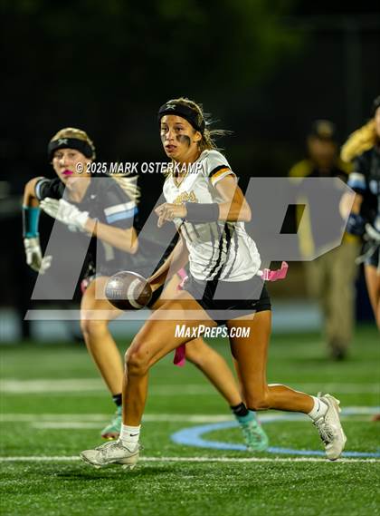 Thumbnail 3 in Ventura @ Corona del Mar photogallery.