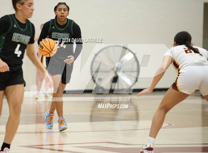 Thumbnail 2 in George Washington @ Windsor {CHSAA 5A Round 1) photogallery.
