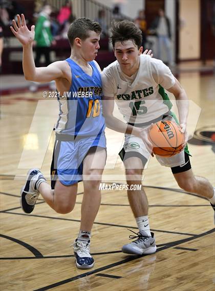 Thumbnail 1 in Oktaha vs Gore (OSSAA 2A Regional Playoff) photogallery.
