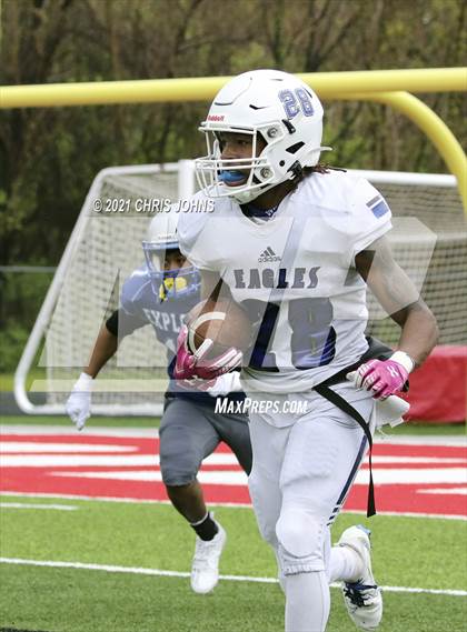 Thumbnail 1 in Columbia @ Marquette Catholic photogallery.