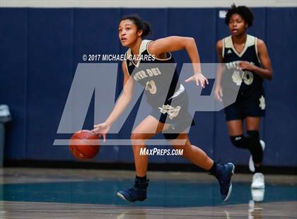Thumbnail 2 in Santa Fe Christian vs. Mater Dei Catholic (So. Cal. Holiday Prep Classic) photogallery.