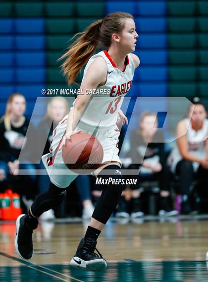 Thumbnail 3 in Santa Fe Christian vs. Mater Dei Catholic (So. Cal. Holiday Prep Classic) photogallery.