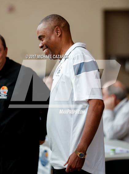 Thumbnail 1 in Santa Fe Christian vs. Mater Dei Catholic (So. Cal. Holiday Prep Classic) photogallery.