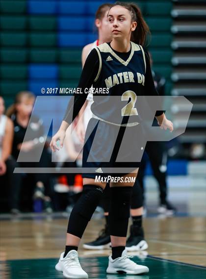 Thumbnail 3 in Santa Fe Christian vs. Mater Dei Catholic (So. Cal. Holiday Prep Classic) photogallery.