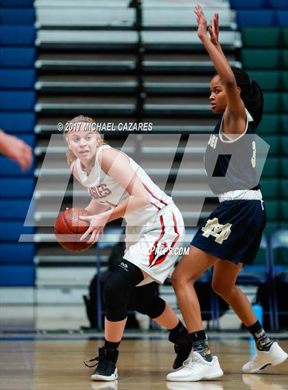 Thumbnail 3 in Santa Fe Christian vs. Mater Dei Catholic (So. Cal. Holiday Prep Classic) photogallery.