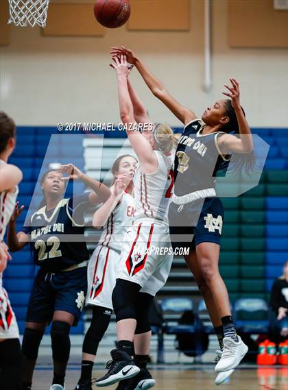 Thumbnail 3 in Santa Fe Christian vs. Mater Dei Catholic (So. Cal. Holiday Prep Classic) photogallery.