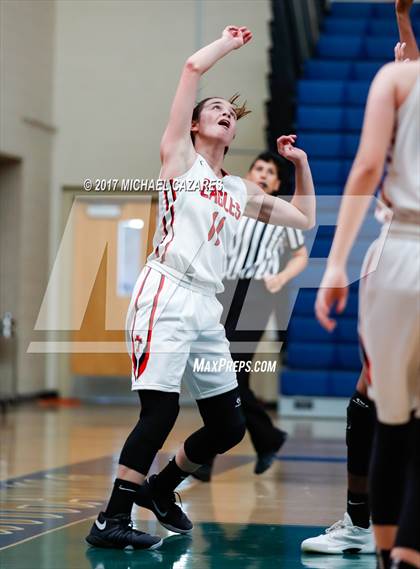 Thumbnail 1 in Santa Fe Christian vs. Mater Dei Catholic (So. Cal. Holiday Prep Classic) photogallery.