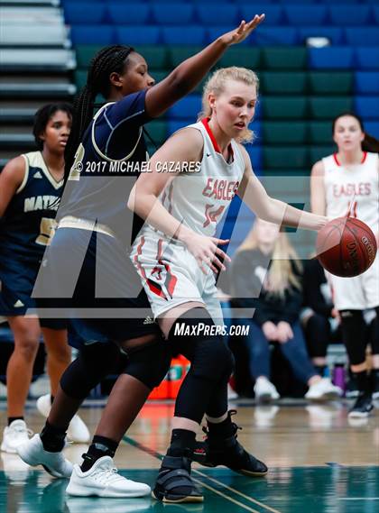 Thumbnail 3 in Santa Fe Christian vs. Mater Dei Catholic (So. Cal. Holiday Prep Classic) photogallery.
