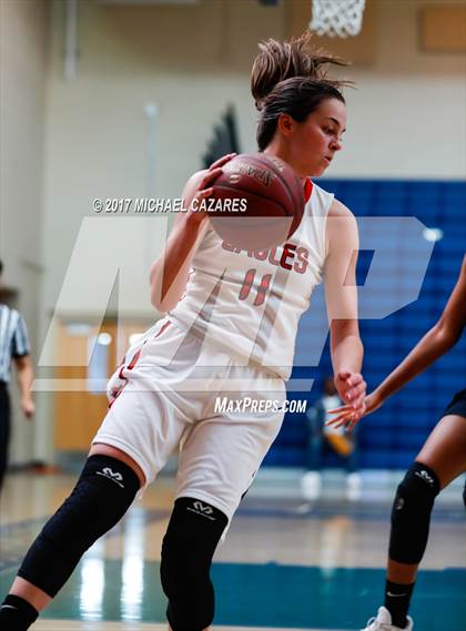 Thumbnail 1 in Santa Fe Christian vs. Mater Dei Catholic (So. Cal. Holiday Prep Classic) photogallery.