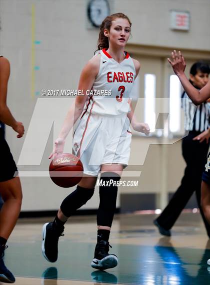 Thumbnail 2 in Santa Fe Christian vs. Mater Dei Catholic (So. Cal. Holiday Prep Classic) photogallery.