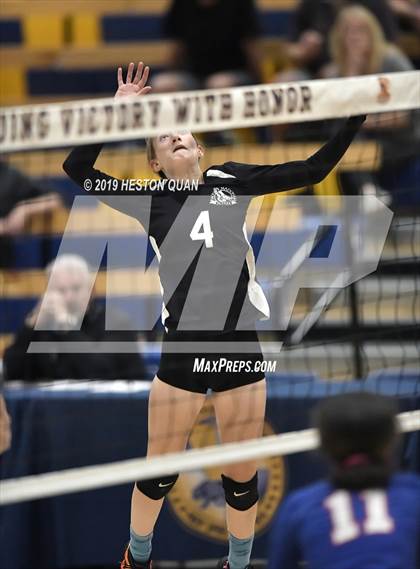 Thumbnail 2 in Mt. Madonna vs. University (CIF State D5 Final) photogallery.