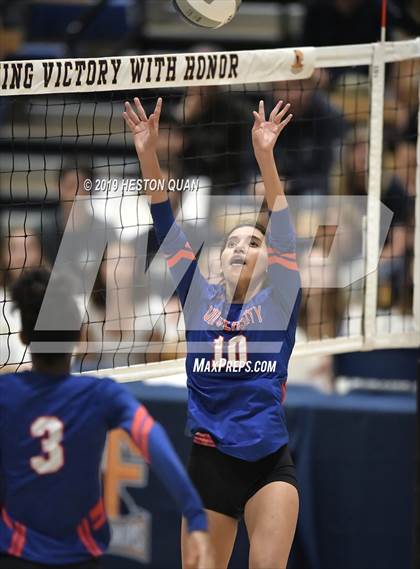 Thumbnail 2 in Mt. Madonna vs. University (CIF State D5 Final) photogallery.