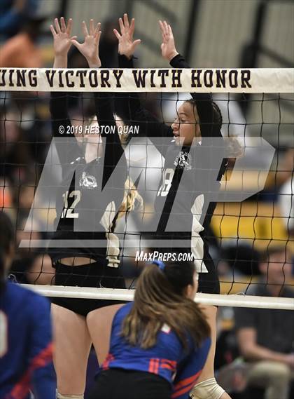 Thumbnail 3 in Mt. Madonna vs. University (CIF State D5 Final) photogallery.