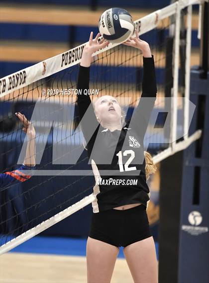 Thumbnail 2 in Mt. Madonna vs. University (CIF State D5 Final) photogallery.