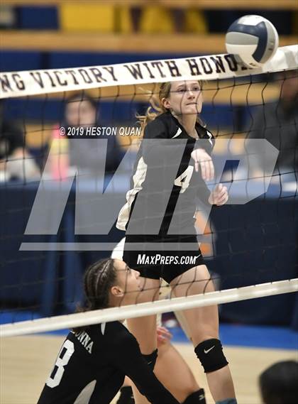 Thumbnail 2 in Mt. Madonna vs. University (CIF State D5 Final) photogallery.