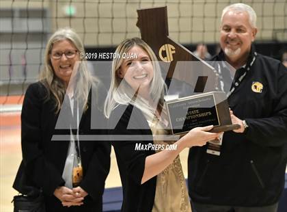 Thumbnail 2 in Mt. Madonna vs. University (CIF State D5 Final) photogallery.
