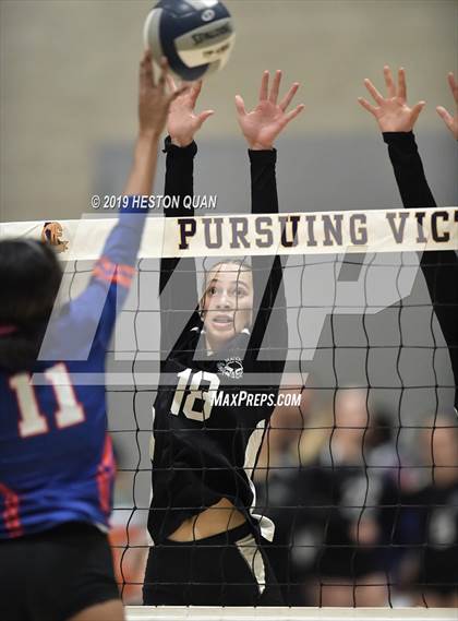 Thumbnail 1 in Mt. Madonna vs. University (CIF State D5 Final) photogallery.