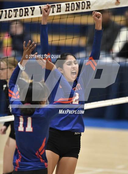 Thumbnail 3 in Mt. Madonna vs. University (CIF State D5 Final) photogallery.