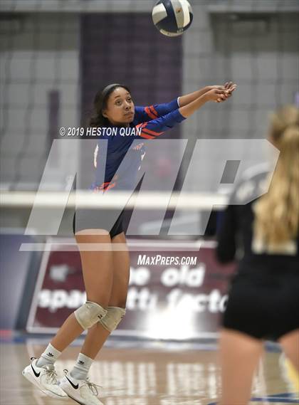 Thumbnail 2 in Mt. Madonna vs. University (CIF State D5 Final) photogallery.