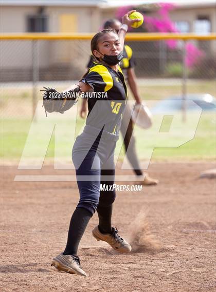 Thumbnail 3 in Radford @ Nanakuli photogallery.