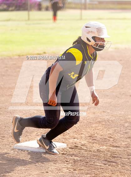 Thumbnail 1 in Radford @ Nanakuli photogallery.