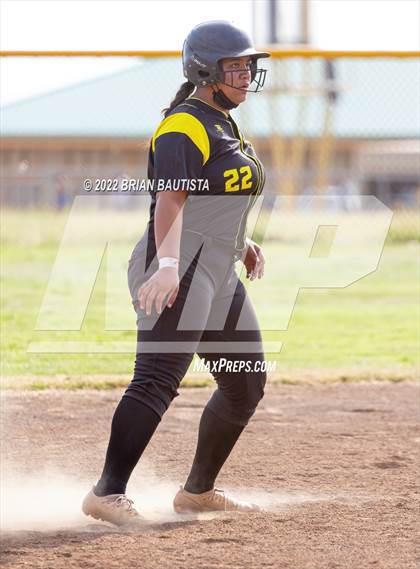 Thumbnail 2 in Radford @ Nanakuli photogallery.