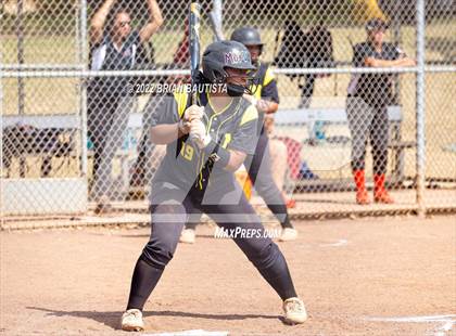 Thumbnail 1 in Radford @ Nanakuli photogallery.