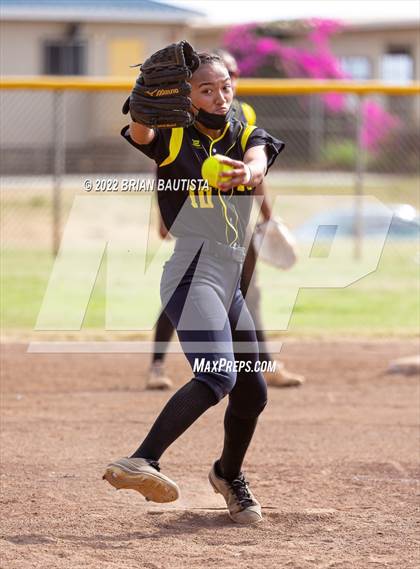 Thumbnail 2 in Radford @ Nanakuli photogallery.