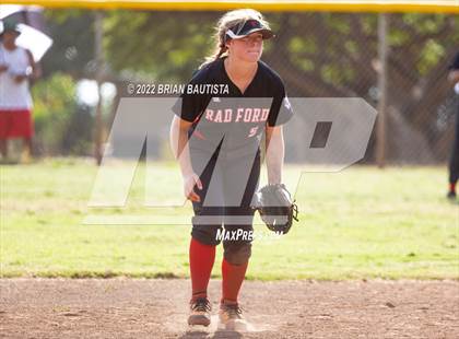 Thumbnail 3 in Radford @ Nanakuli photogallery.