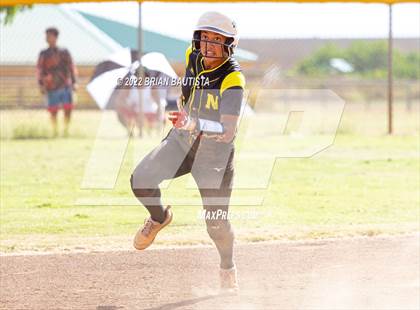 Thumbnail 2 in Radford @ Nanakuli photogallery.
