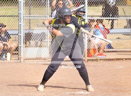 Thumbnail 1 in Radford @ Nanakuli photogallery.