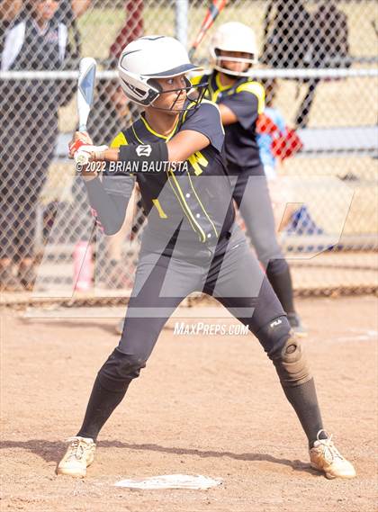 Thumbnail 1 in Radford @ Nanakuli photogallery.