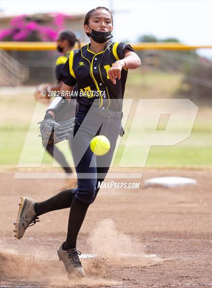 Thumbnail 2 in Radford @ Nanakuli photogallery.