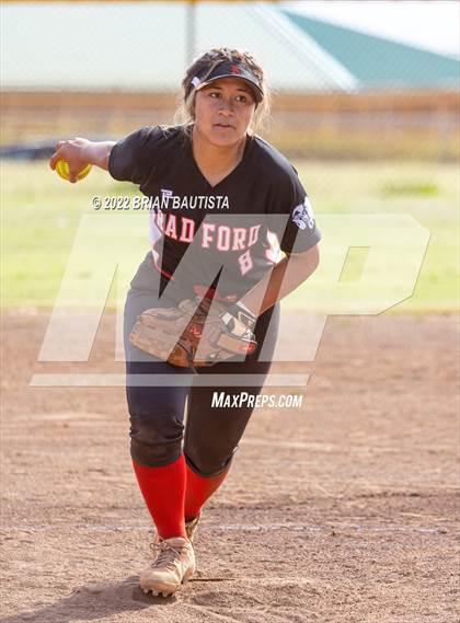 Thumbnail 1 in Radford @ Nanakuli photogallery.