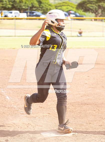 Thumbnail 2 in Radford @ Nanakuli photogallery.
