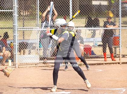 Thumbnail 1 in Radford @ Nanakuli photogallery.