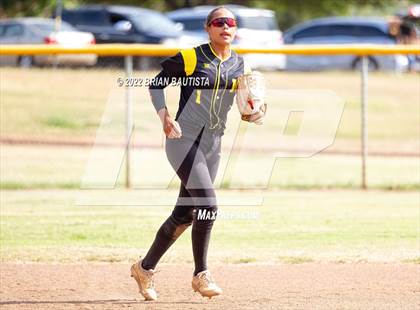 Thumbnail 2 in Radford @ Nanakuli photogallery.