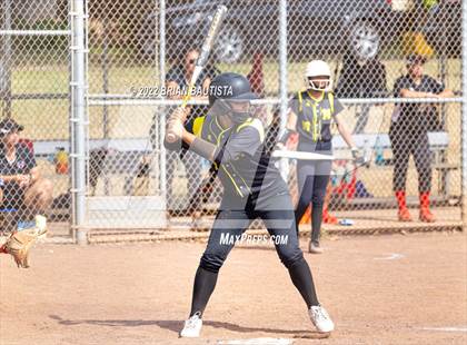 Thumbnail 1 in Radford @ Nanakuli photogallery.