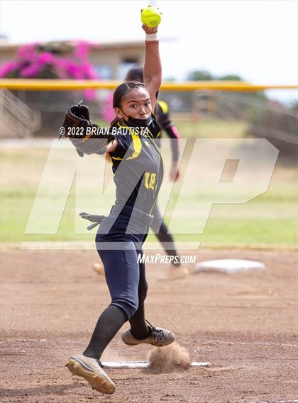 Thumbnail 1 in Radford @ Nanakuli photogallery.