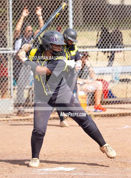 Thumbnail 2 in Radford @ Nanakuli photogallery.