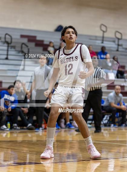 Thumbnail 3 in Bowie vs. Midland Legacy (Tall City Oilman's Tournament) photogallery.