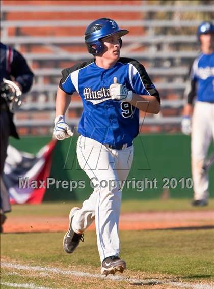 Thumbnail 3 in Friendswood vs Mayde Creek (Alvin Tournament) photogallery.