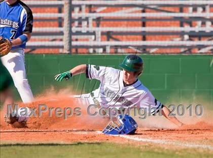 Thumbnail 2 in Friendswood vs Mayde Creek (Alvin Tournament) photogallery.