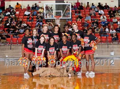 Thumbnail 2 in South Grand Prairie vs. Hanks (5A Region 1 Semi Final) photogallery.