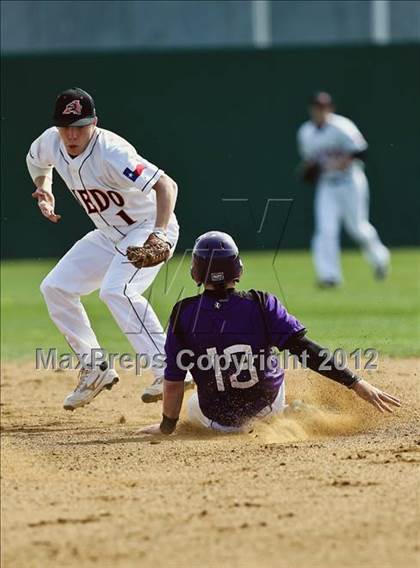 Thumbnail 3 in Crowley @ Aledo (Jerry Durant Varsity Classic) photogallery.