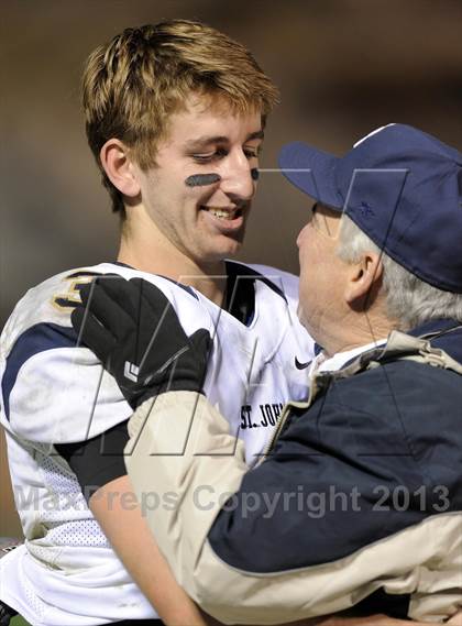 Thumbnail 2 in St. John Bosco vs. Mater Dei (CIF SS Pac-5 Division Final) photogallery.