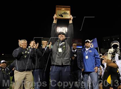 Thumbnail 3 in St. John Bosco vs. Mater Dei (CIF SS Pac-5 Division Final) photogallery.