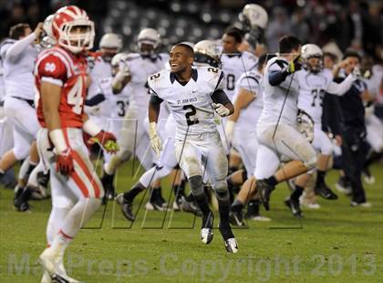 Thumbnail 1 in St. John Bosco vs. Mater Dei (CIF SS Pac-5 Division Final) photogallery.