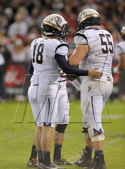 Thumbnail 3 in St. John Bosco vs. Mater Dei (CIF SS Pac-5 Division Final) photogallery.