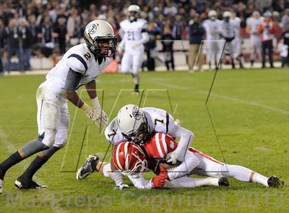 Thumbnail 2 in St. John Bosco vs. Mater Dei (CIF SS Pac-5 Division Final) photogallery.